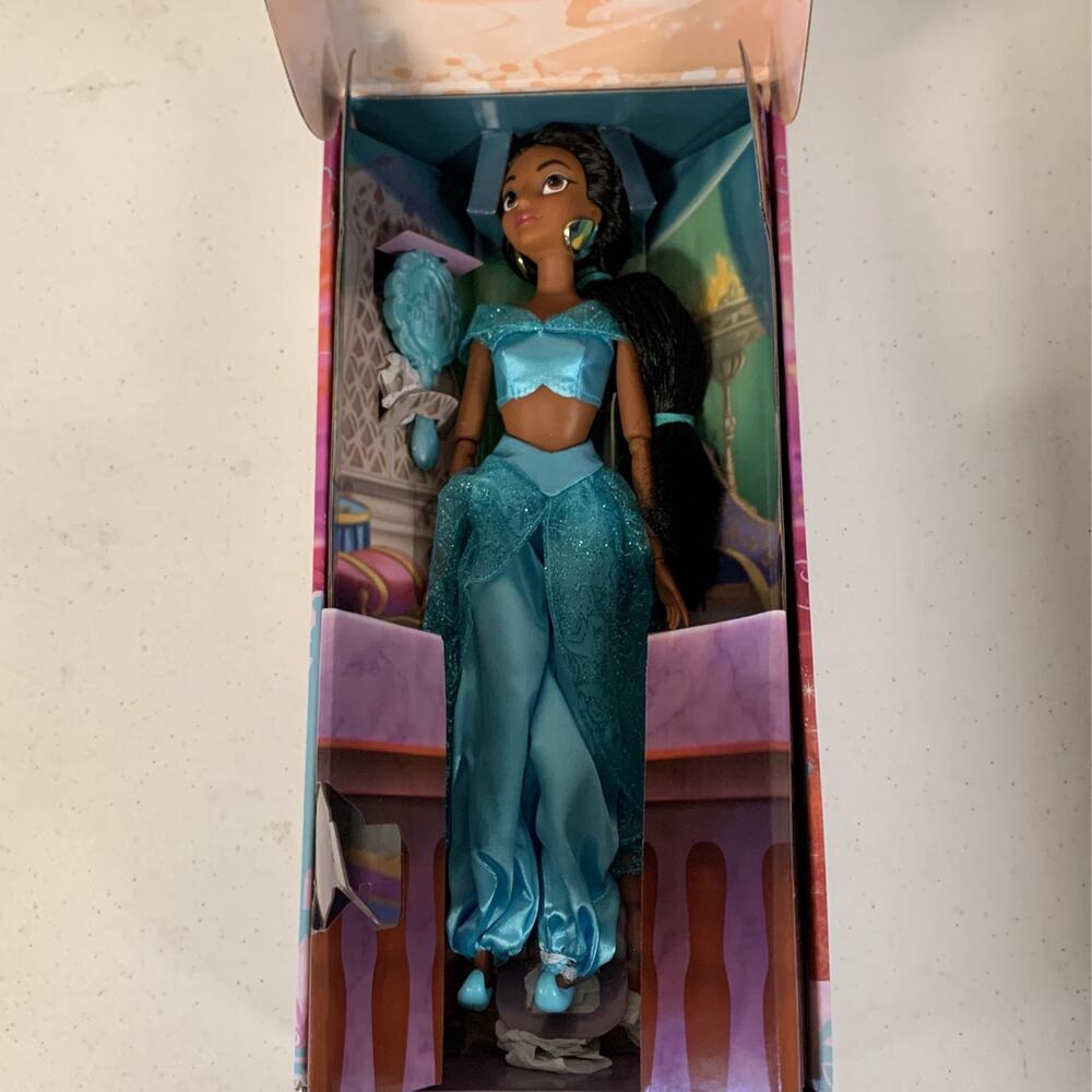 Princess JASMINE Doll with Brush for Kids, Aladdin, 11.5" Tall - Picture 7 of 7